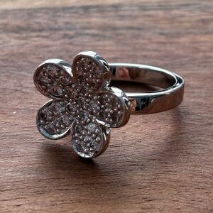 Sterling Silver Cubic Zirconia Flower Ring size 8